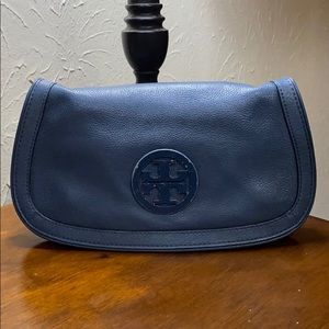 Tory Burch Amanda Logo clutch crossbody purse
